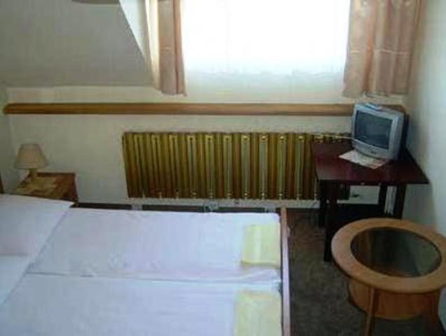 U Joanny Bed & Breakfast Пясечно Екстериор снимка